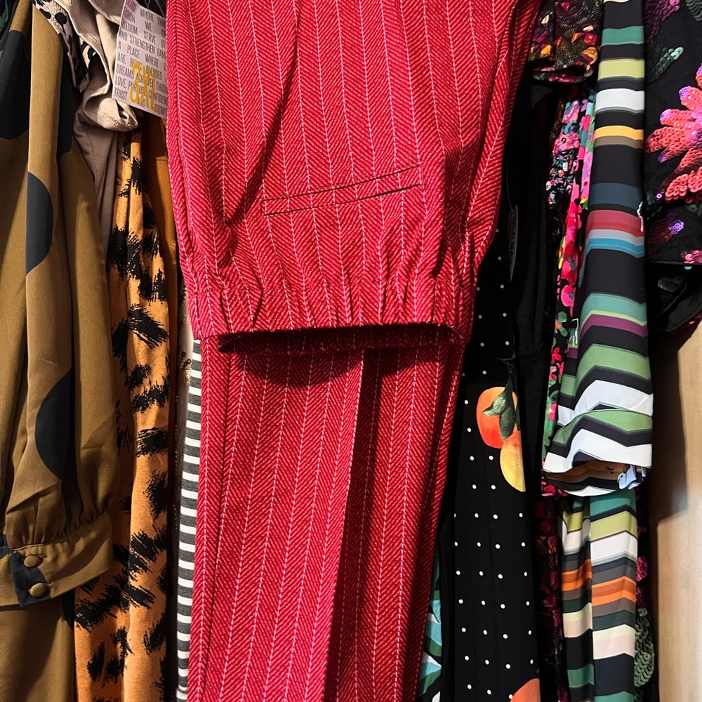 Isaac Mizrahi Live red printed trousers
